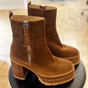 AGL Suede Platform Lug Sole Block Heel Ankle Boots Brown Made in Italy EU 38.5